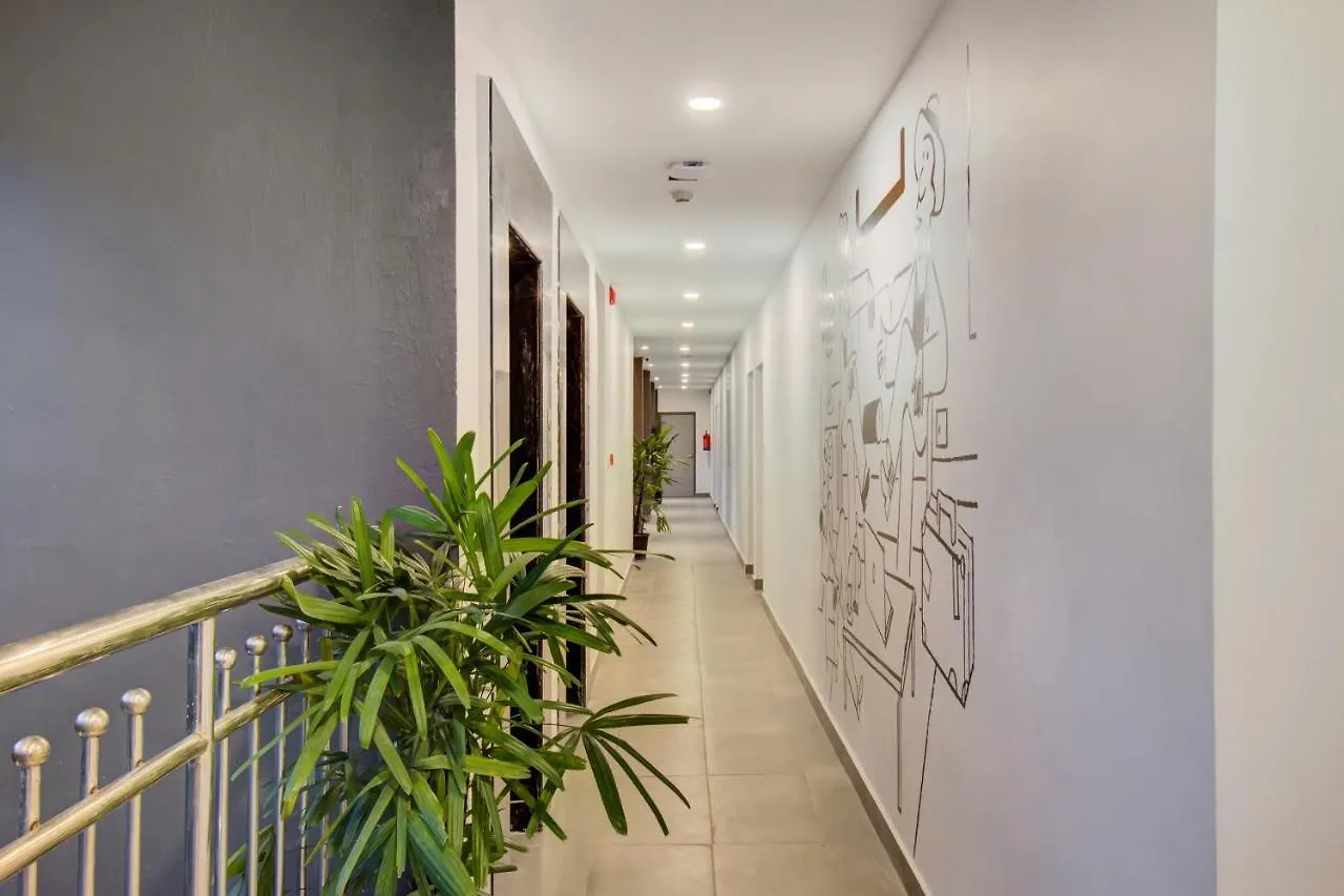 Oyo Townhouse 061 Gcda Kakkanad Signal Hotell Kochi 3*,  Indien
