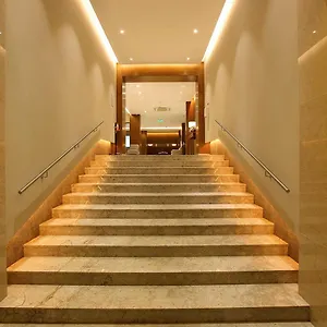 Hotell Crystal Plaza